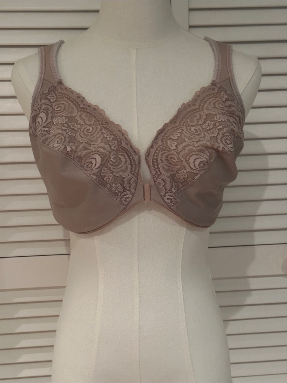 Glamorise Taupe Lace-Trim Front Close Full Coverage Bra